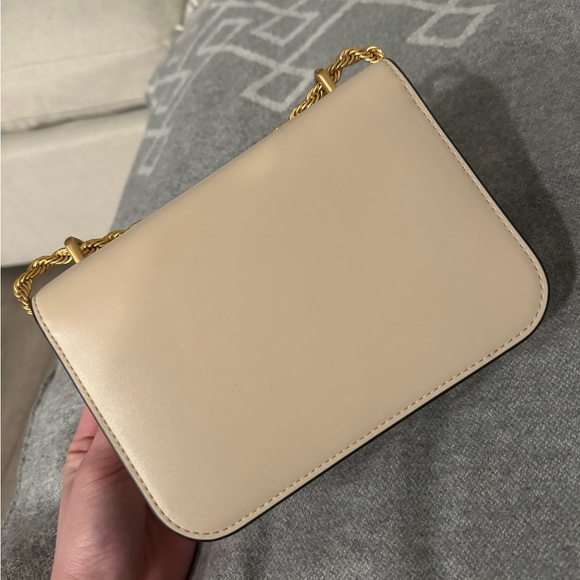 Tory Burch bag in creamy white. - Picture 2 of 4